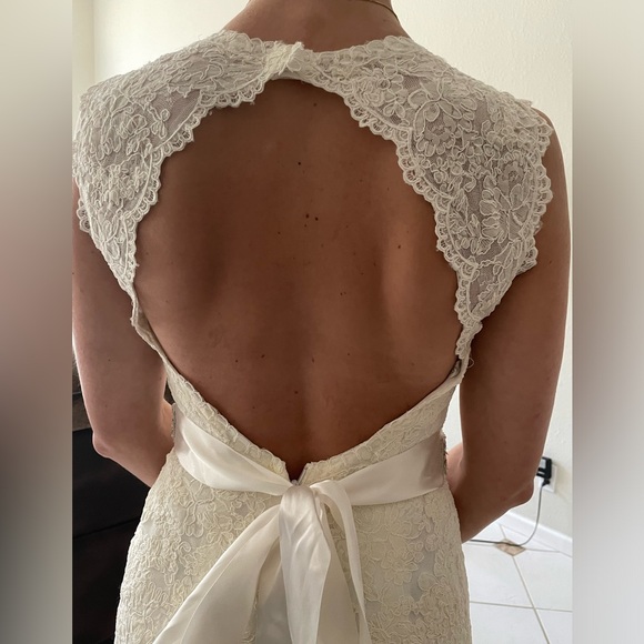 David’s Bridal Wedding Dress - Picture 6 of 8